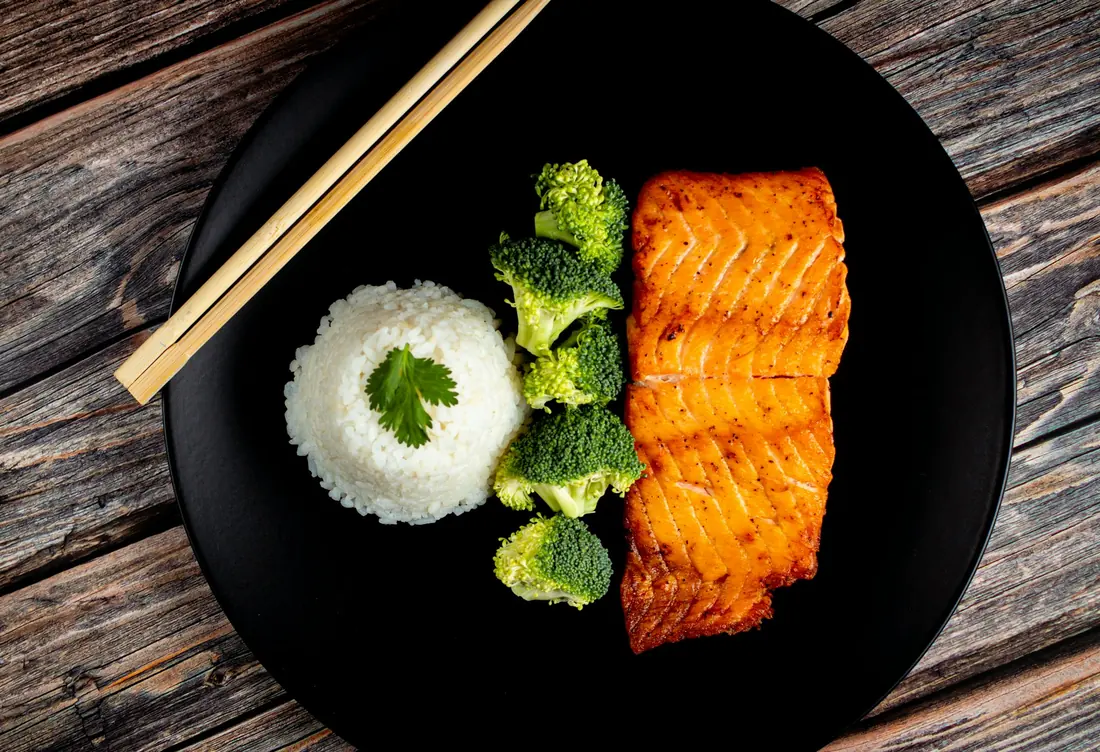 Miso salmon, broccoli & rice
